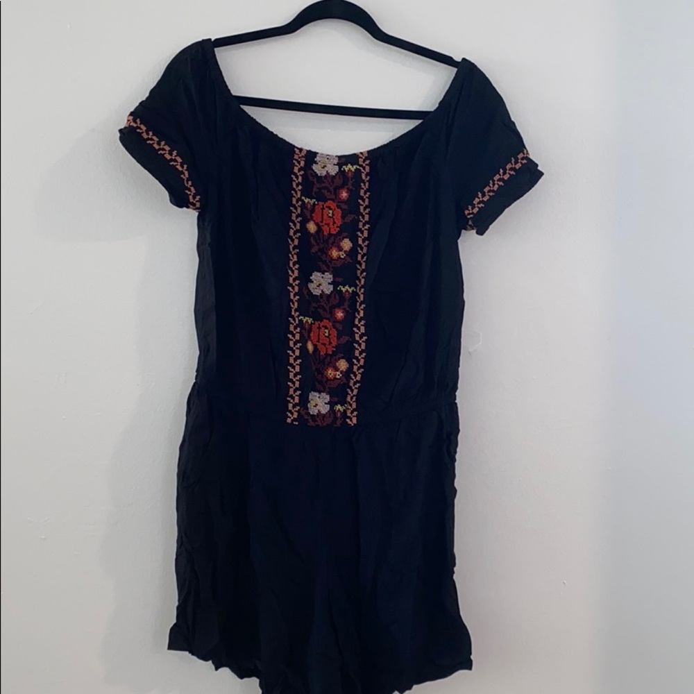 Old Navy Embroidered Off The Shoulder Romper